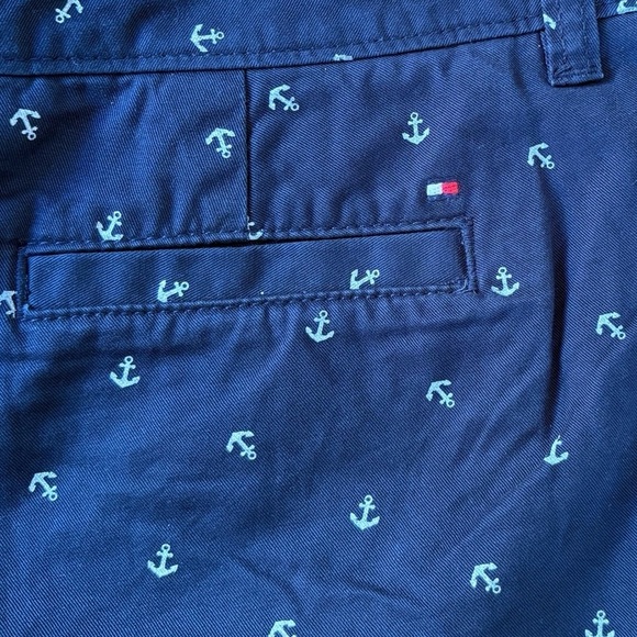 Tommy Hilfiger, Anchor Print Shorts, Size 2, Navy & White - Picture 7 of 12